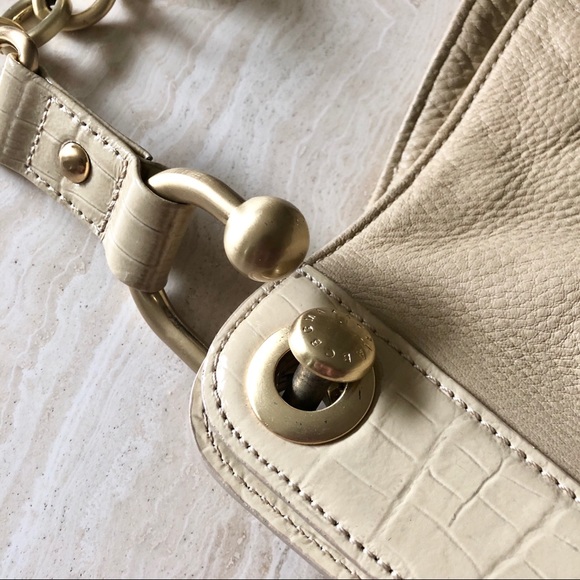 BCBG Maxazria Tote Bag - Cream Leather - Picture 7 of 12